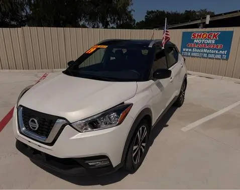 2019 Nissan Kicks SV FWD photo