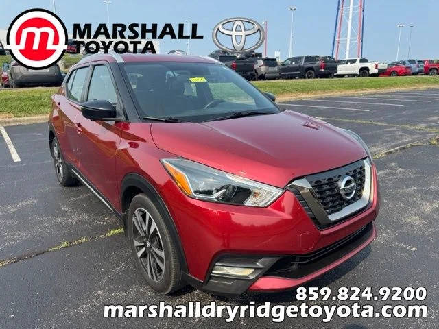2019 Nissan Kicks SR FWD photo