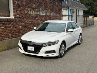 2019 Honda Accord LX 1.5T FWD photo