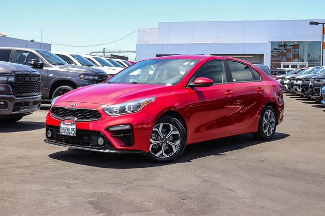 2020 Kia Forte LXS FWD photo