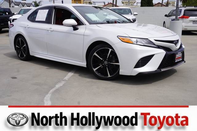 2020 Toyota Camry XSE FWD photo