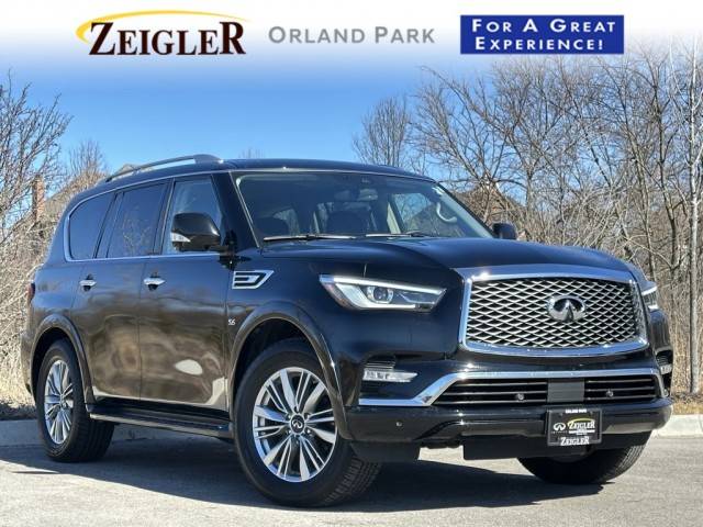 2019 Infiniti QX80 LUXE 4WD photo