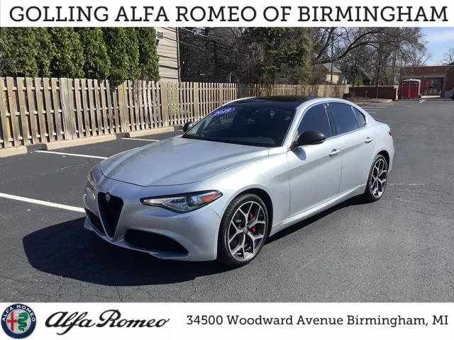 2019 Alfa Romeo Giulia  AWD photo