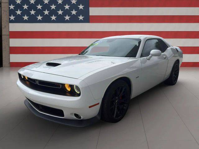 2019 Dodge Challenger R/T RWD photo