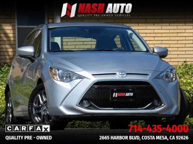 2020 Toyota Yaris LE FWD photo