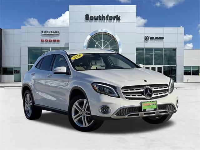 2020 Mercedes-Benz GLA-Class GLA 250 AWD photo