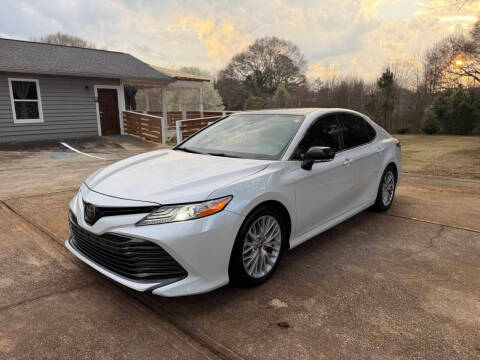2020 Toyota Camry XLE FWD photo
