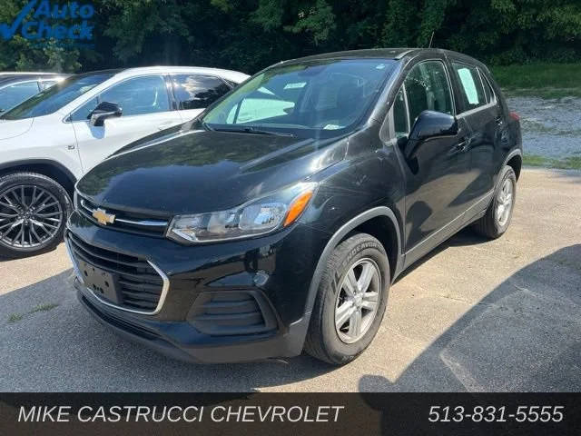 2020 Chevrolet Trax LS AWD photo