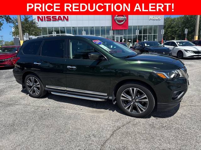2019 Nissan Pathfinder Platinum 4WD photo