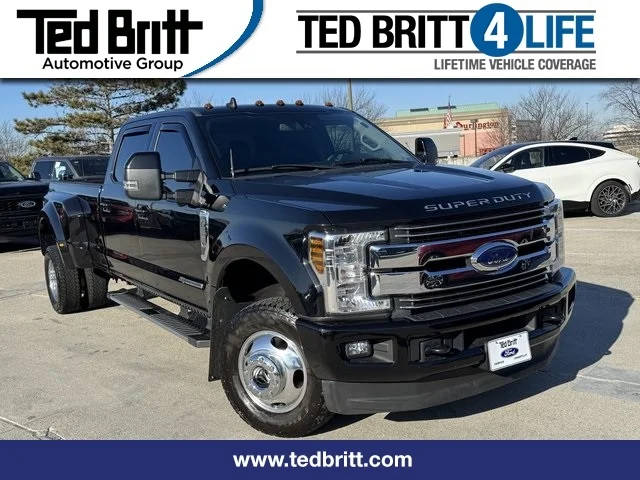 2019 Ford F-350 Super Duty LARIAT 4WD photo