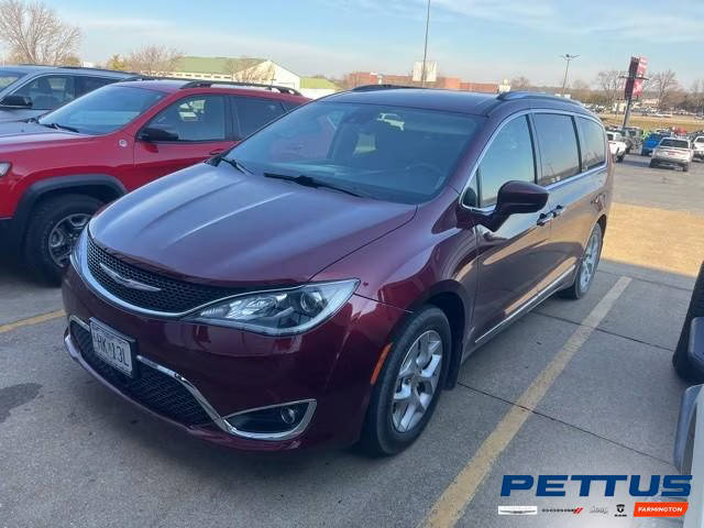 2020 Chrysler Pacifica Minivan Touring L Plus FWD photo