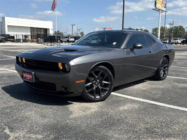 2019 Dodge Challenger SXT RWD photo