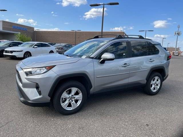 2019 Toyota RAV4 XLE FWD photo