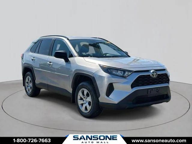 2019 Toyota RAV4 LE AWD photo