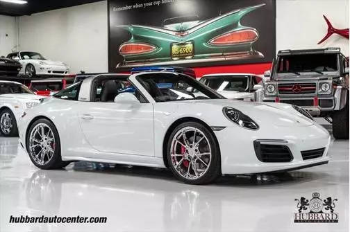 2019 Porsche 911 4S AWD photo