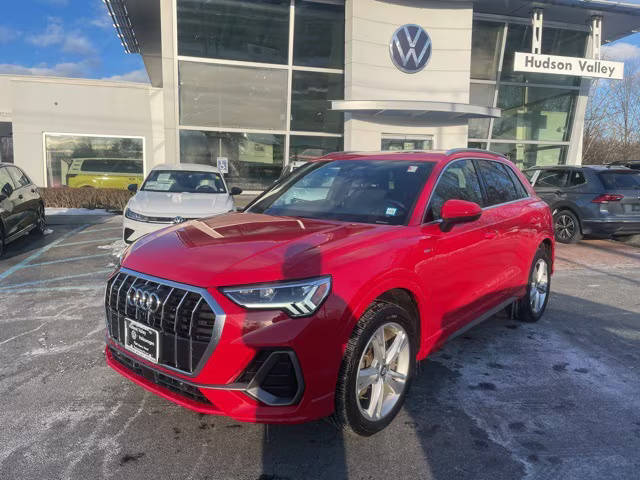 2019 Audi Q3 S line Premium Plus AWD photo