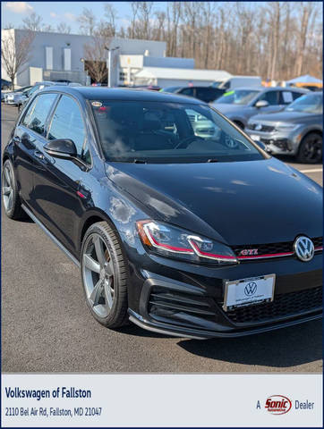 2019 Volkswagen Golf GTI SE FWD photo