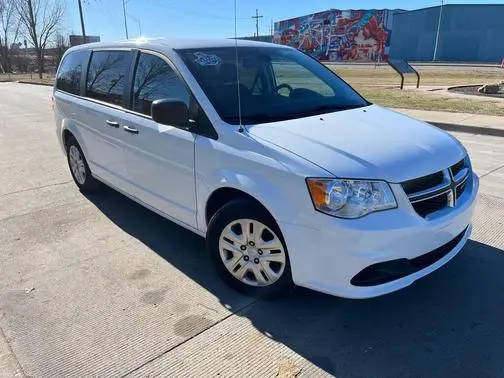 2019 Dodge Grand Caravan SE FWD photo