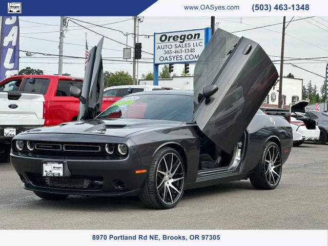 2019 Dodge Challenger SXT RWD photo