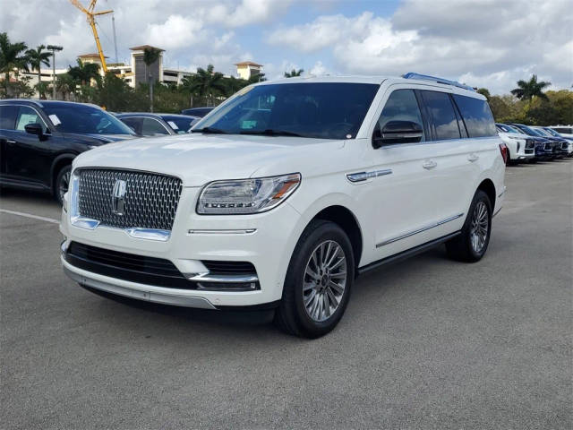 2020 Lincoln Navigator Standard RWD photo