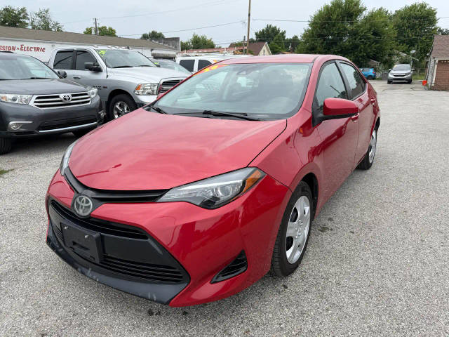 2019 Toyota Corolla LE FWD photo