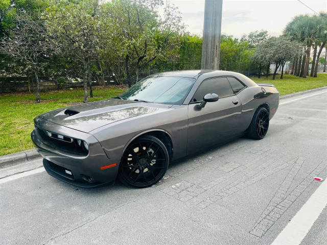 2019 Dodge Challenger R/T RWD photo