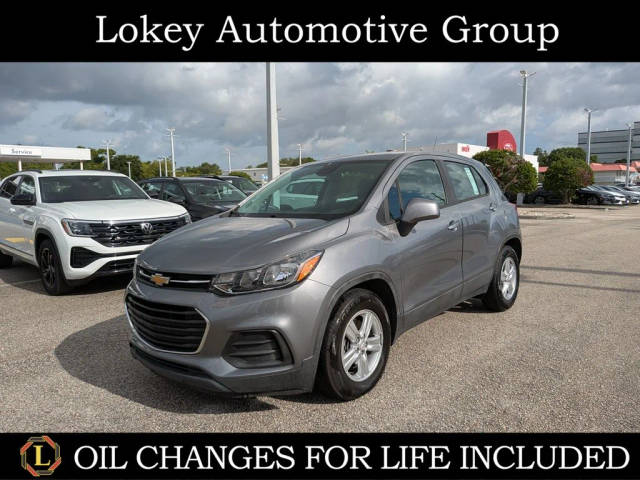 2020 Chevrolet Trax LS FWD photo