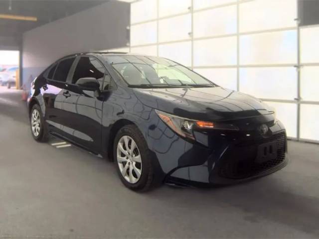 2020 Toyota Corolla LE FWD photo