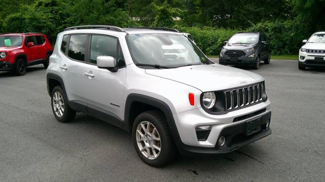 2019 Jeep Renegade Latitude 4WD photo
