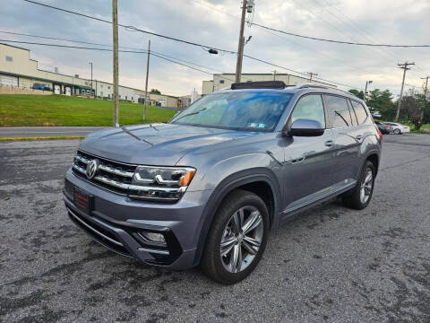 2019 Volkswagen Atlas 3.6L V6 SEL R-Line AWD photo