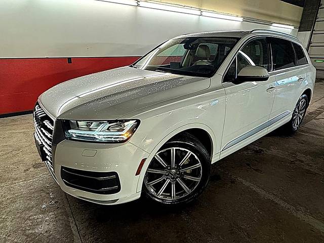 2019 Audi Q7 Premium Plus AWD photo