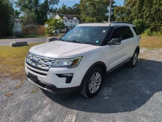 2019 Ford Explorer XLT 4WD photo