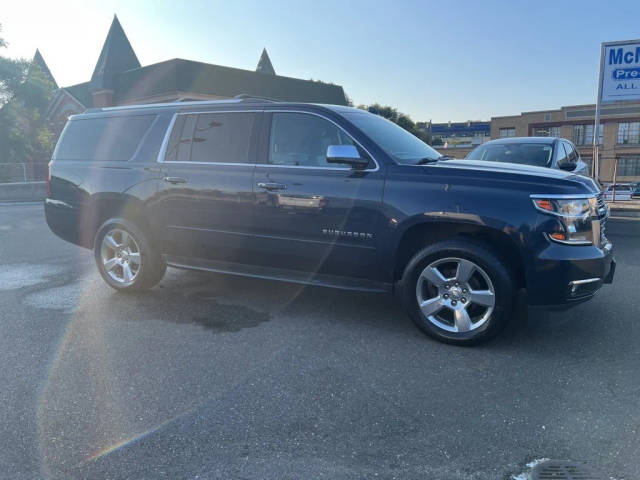 2019 Chevrolet Suburban Premier 4WD photo