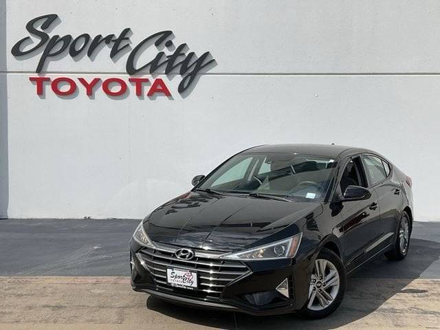 2020 Hyundai Elantra SEL FWD photo