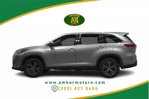 2019 Toyota Highlander LE FWD photo