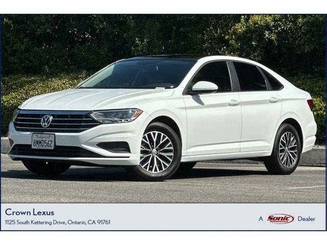 2019 Volkswagen Jetta SE FWD photo
