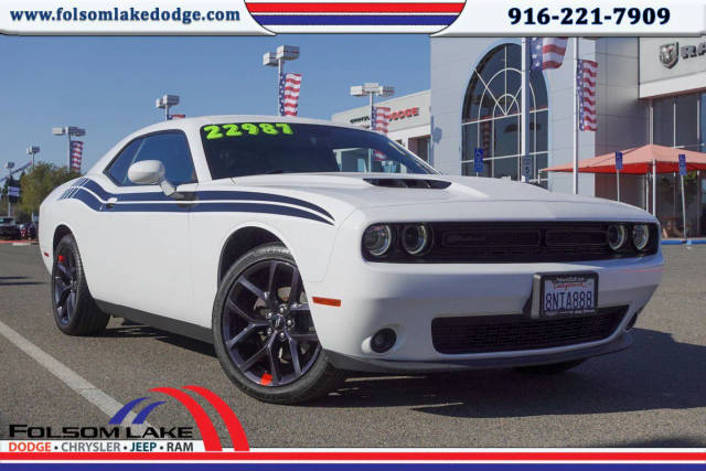 2019 Dodge Challenger SXT RWD photo