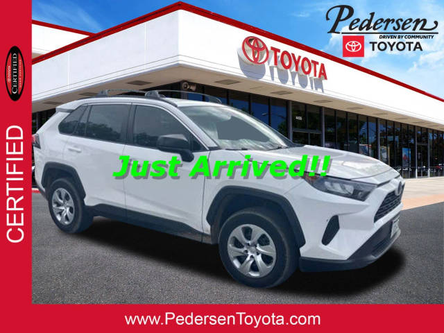 2020 Toyota RAV4 LE AWD photo