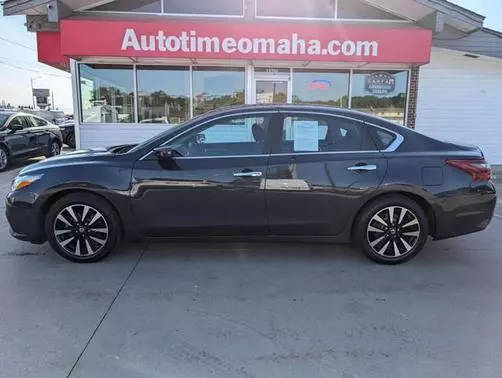 2018 Nissan Altima 2.5 SV FWD photo