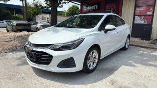 2019 Chevrolet Cruze LT FWD photo