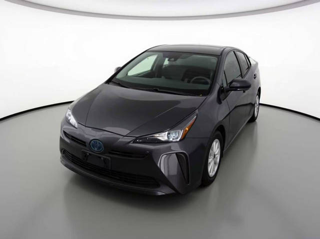 2020 Toyota Prius L Eco FWD photo