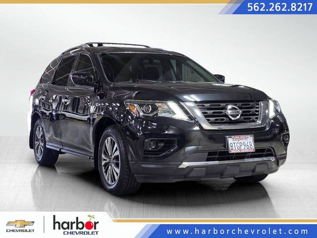 2019 Nissan Pathfinder S FWD photo