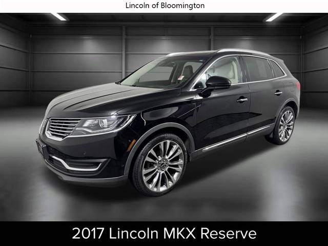 2017 Lincoln  Reserve AWD photo