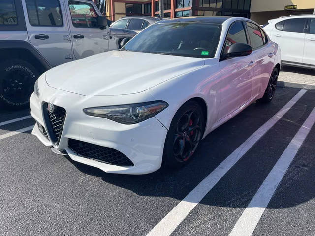 2019 Alfa Romeo Giulia Ti Sport RWD photo