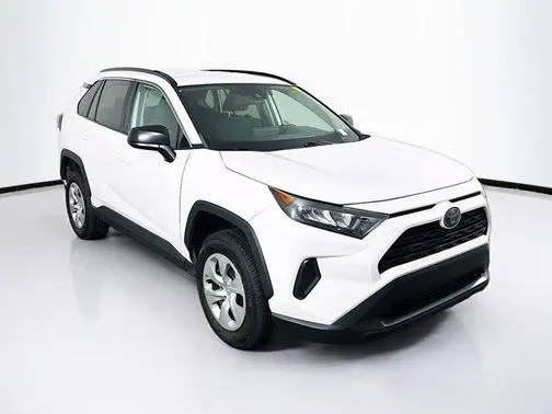 2020 Toyota RAV4 LE FWD photo