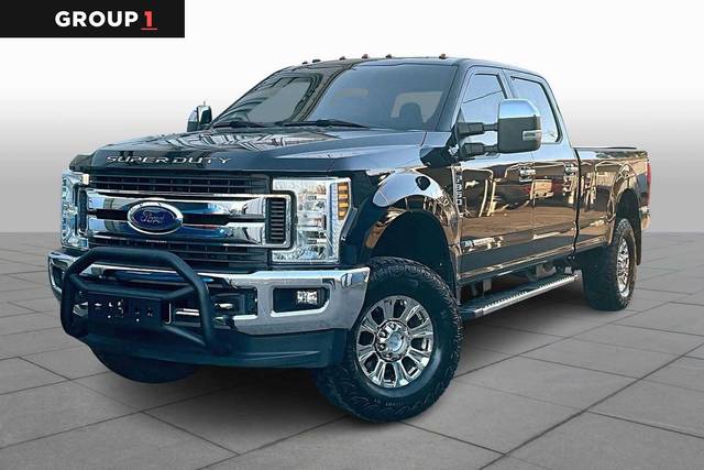 2019 Ford F-350 Super Duty XLT 4WD photo