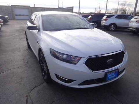2019 Ford Taurus SHO AWD photo