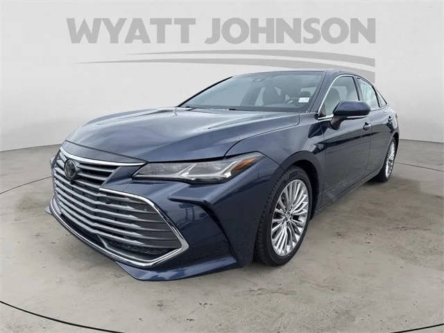 2020 Toyota Avalon Limited FWD photo