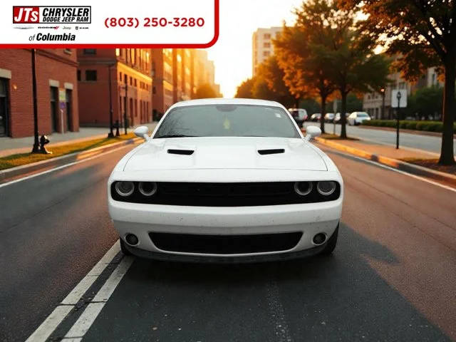 2019 Dodge Challenger SXT RWD photo