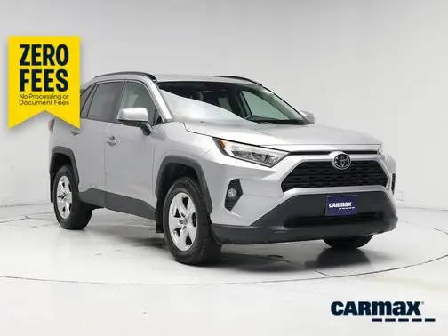 2020 Toyota RAV4 XLE AWD photo